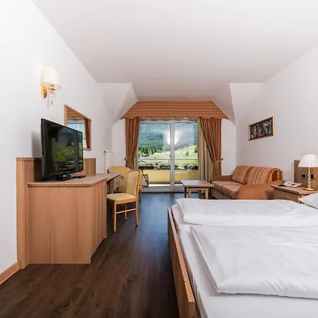 Hotel Kronplatz 3*