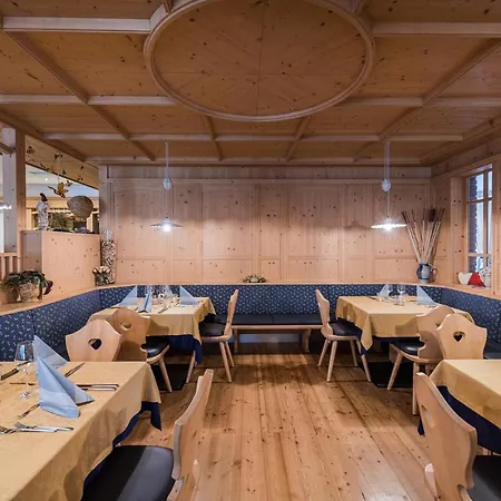 Kronplatz Hotel 3*